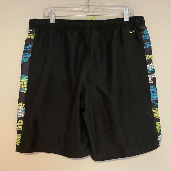 Nike Retro Geometric Swim Trunks - Picture 4 of 10
